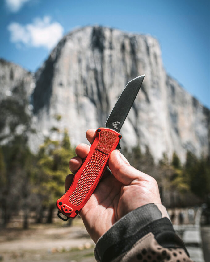benchmade OTF Shootout w dłoni