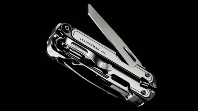 prezentacja pilnika leatherman arc