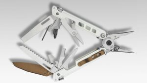 multitool leatherman batch 005 40th anniversary tool z rozłożonymi narzędziami