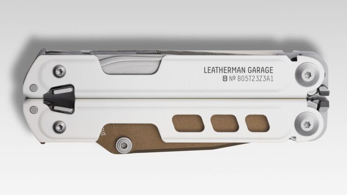 awers zamkniętego multitoola leatherman batch 005