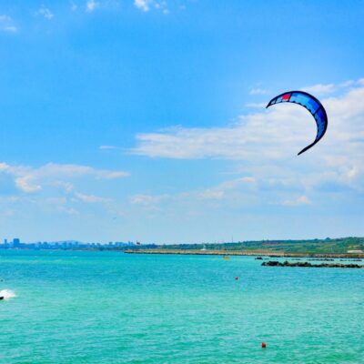 Kitesurfing - idealna rzecz na tydzień w Bułgarii