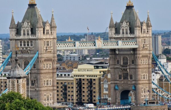 London Bridge zwiedzisz tylko z ETA