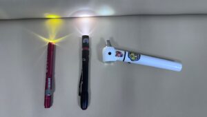 Porównanie światła Mactronic MedLite, Mactronic Sunscan 5.1 i otoskopu